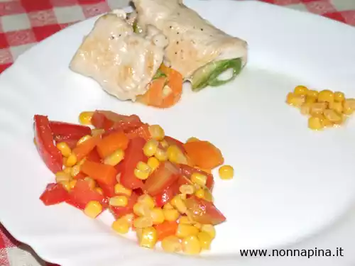 Involtini di pollo carote e zucchine