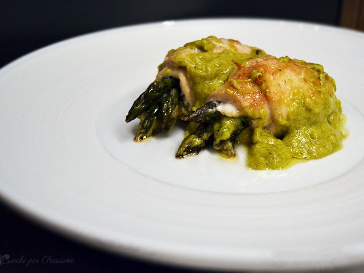 Involtini di Pollo con Asparagi