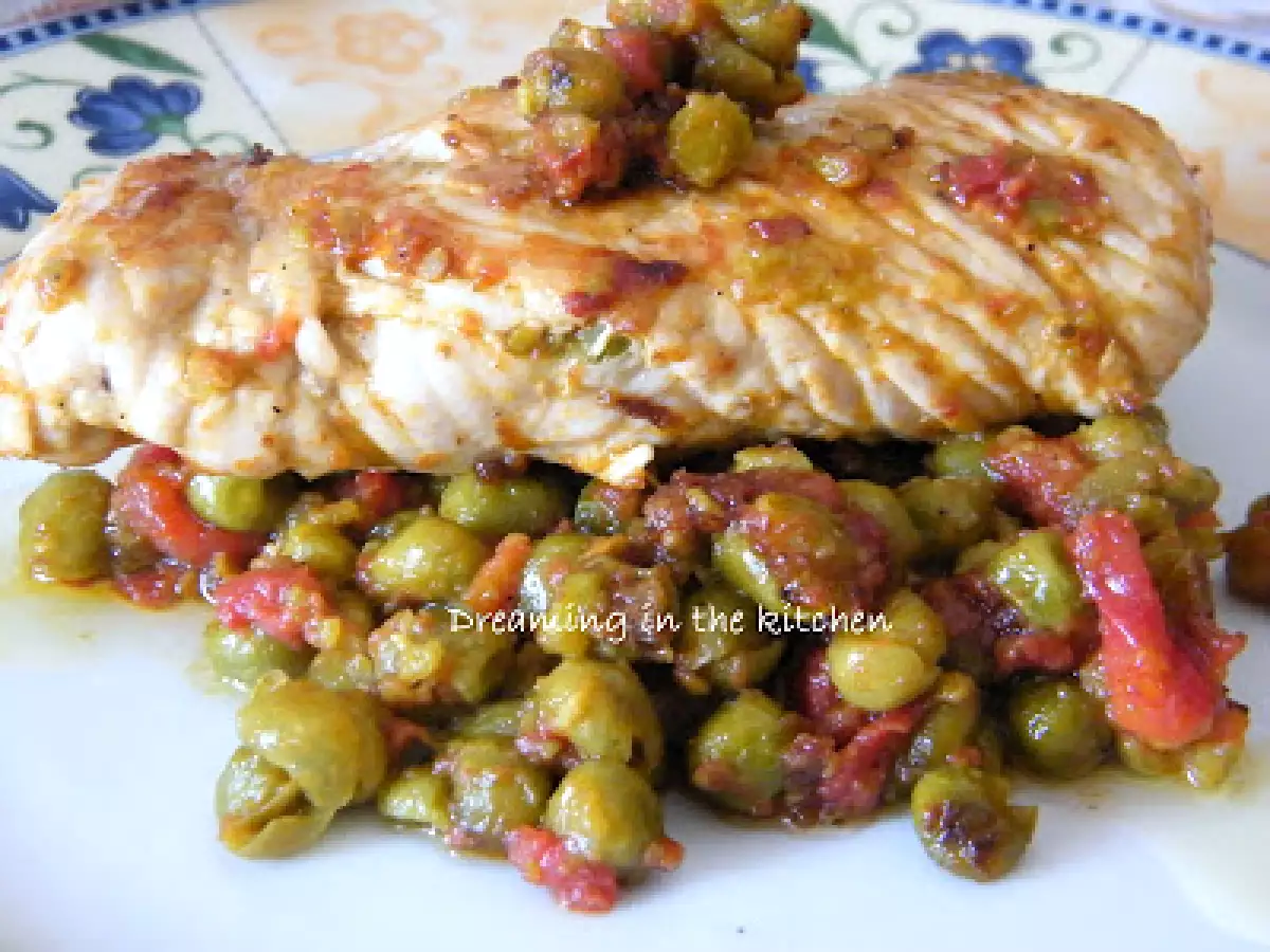 Involtini di tacchino con piselli e pomodoro: ricetta facile e saporita - foto 2