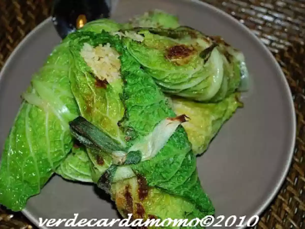 Involtini di verza ripieni di riso basmati al curry