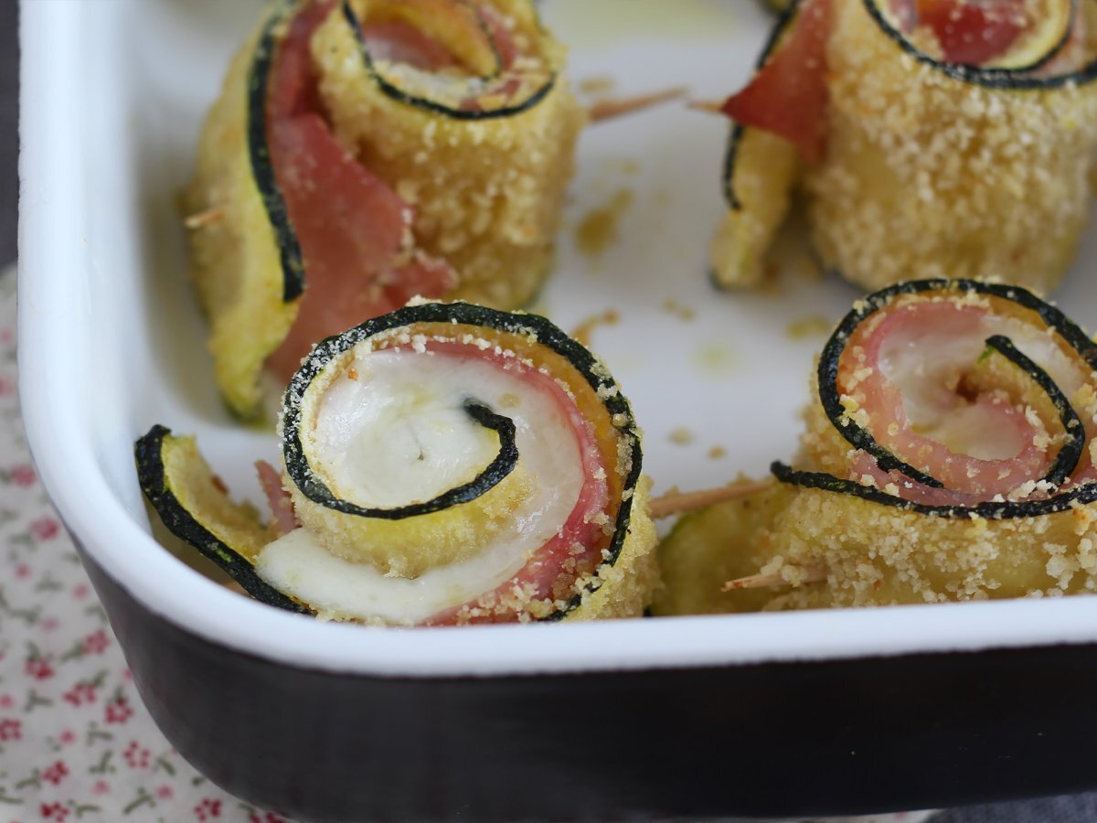 Involtini di zucchine al forno con prosciutto cotto e scamorza - foto 2