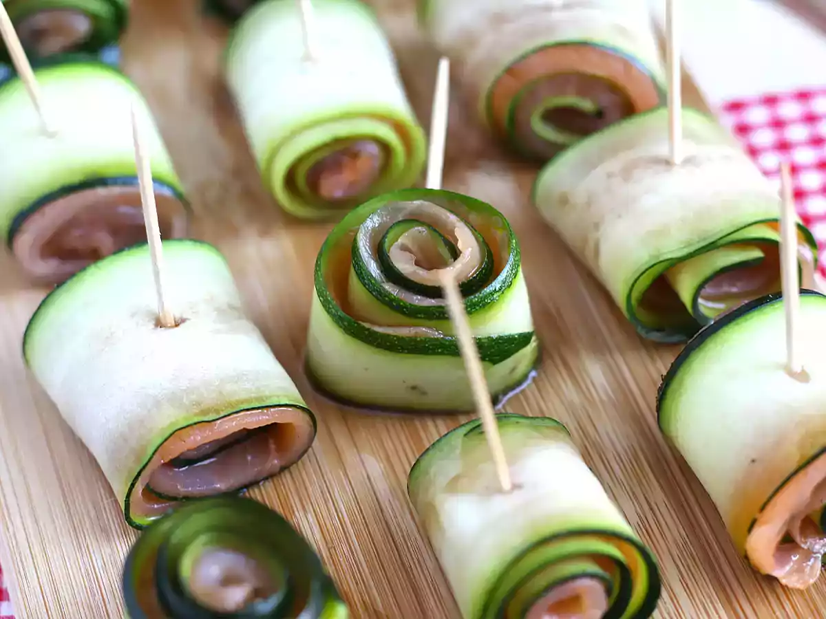 Involtini di zucchine e salmone affumicato - foto 4