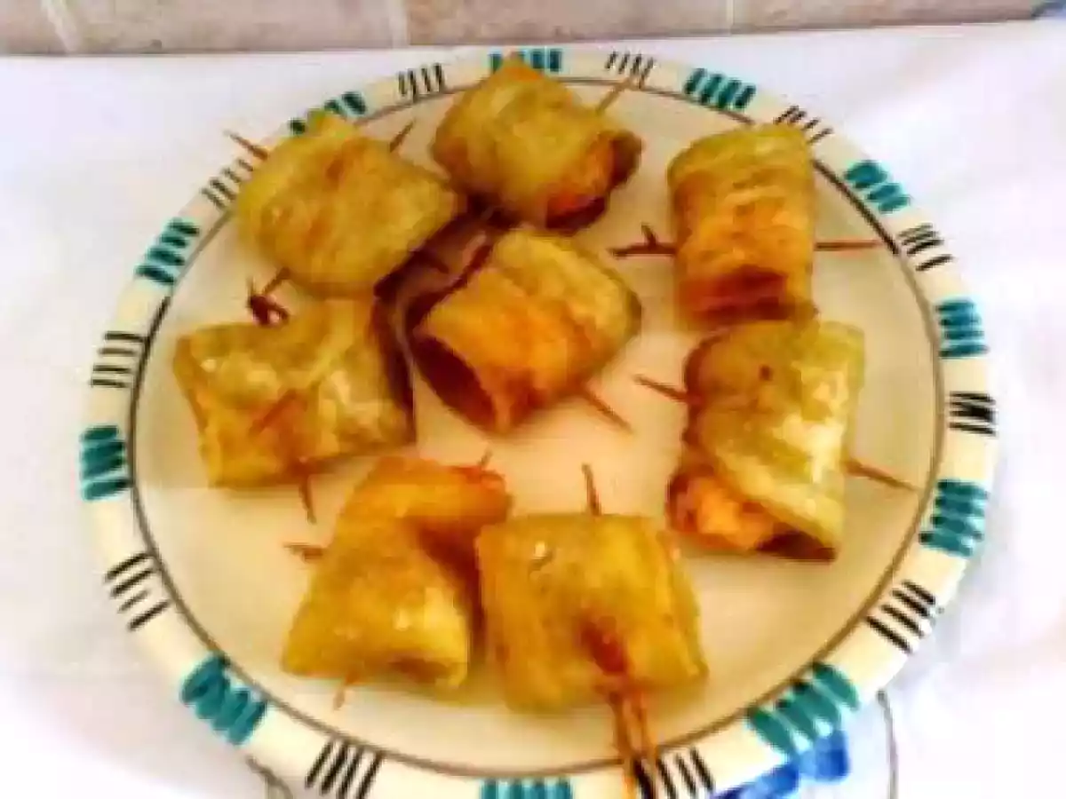 Involtini fritti di melanzane e gamberetti