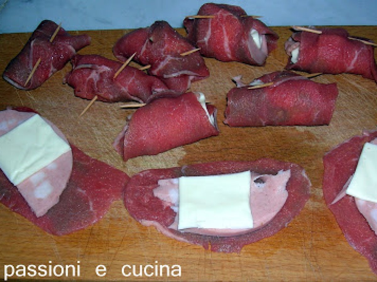 INVOLTINI SAPORITI AL PEPE ROSA - foto 3