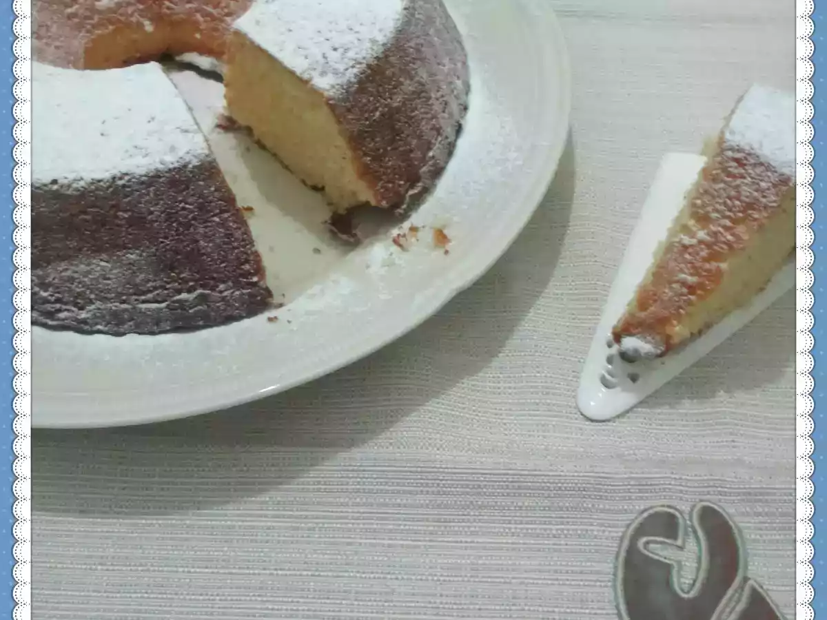 LA CIAMBELLA SOFFICE ALLA PANNA E YOGURT AL PROFUMO DI LIMONE