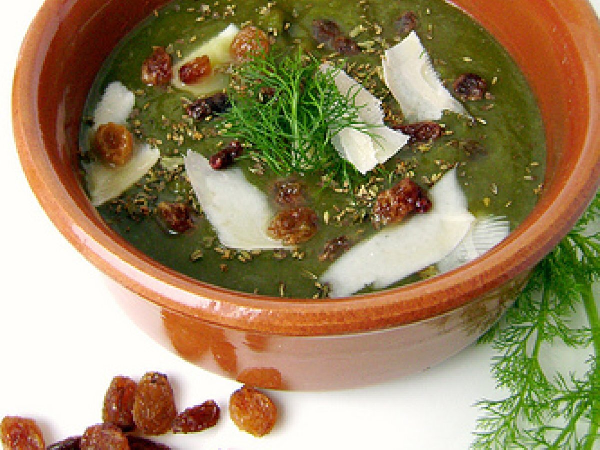 La crema di finocchi e spinaci di Arietta, solo per gente allegramente a dieta :)