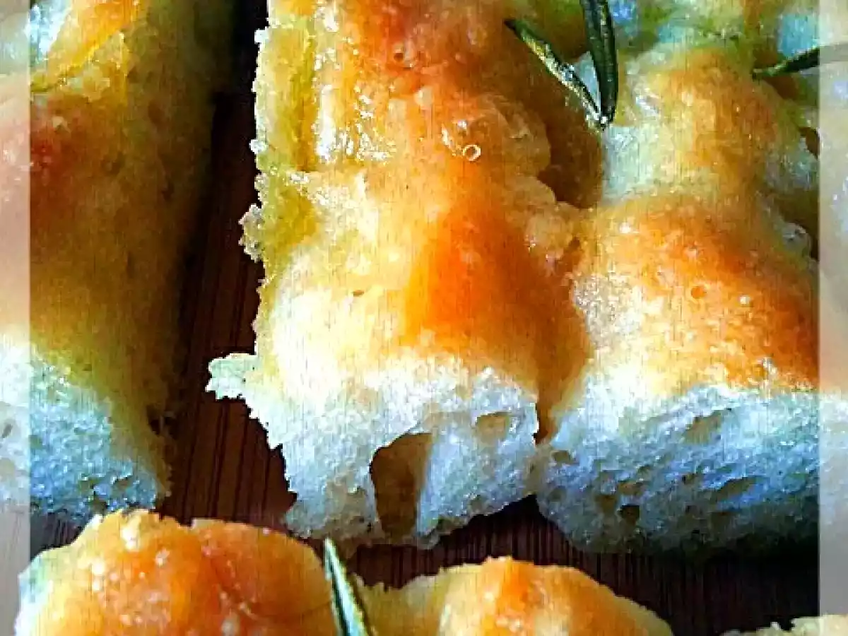 LA FOCACCIA ALL'OLIO LOCATELLI STYLE - foto 2