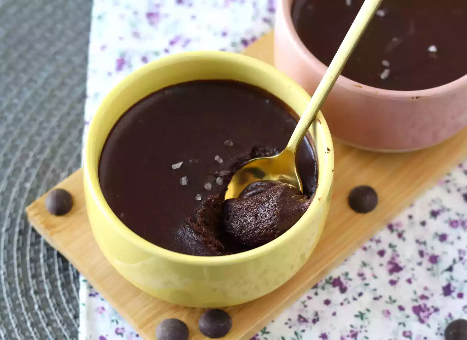 La mousse al cioccolato perfetta: ultra golosa con un pizzico di sale