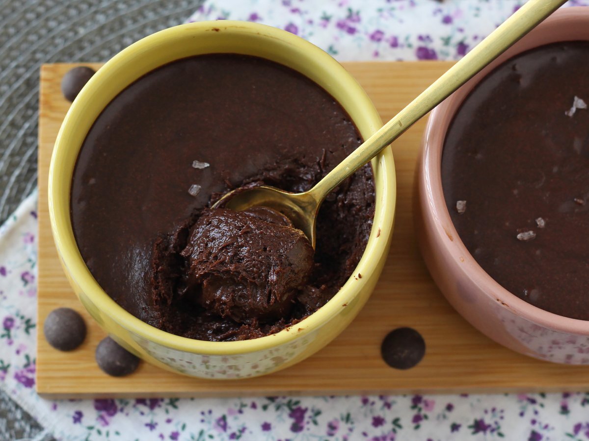 La mousse al cioccolato perfetta: ultra golosa con un pizzico di sale - foto 9