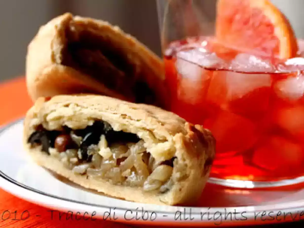 LA PIZZA DI CIPOLLE... LA MIA PREFERITA - foto 2