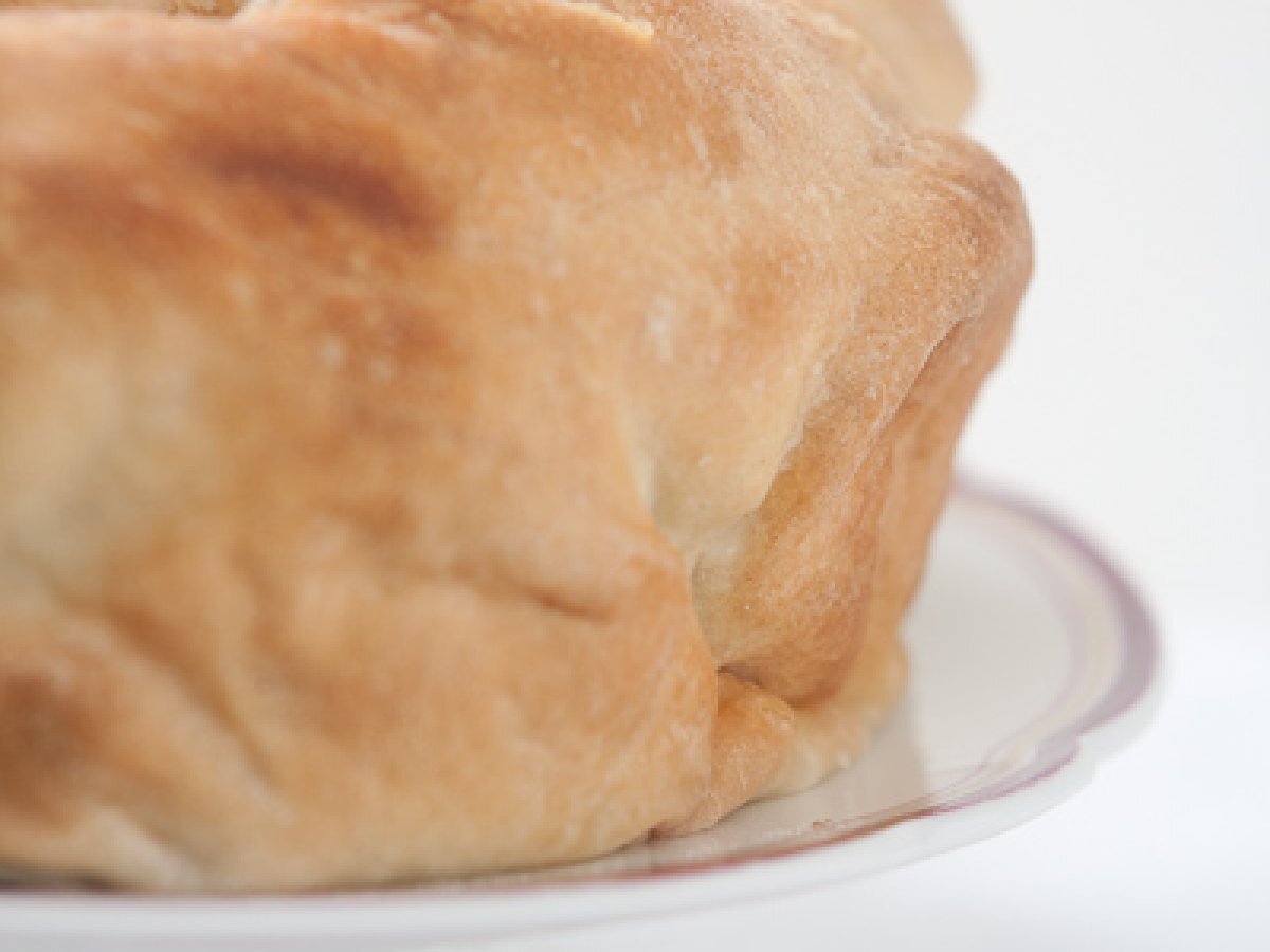 La torta delle 33 sfoglie: torta pasqualina ai carciofi