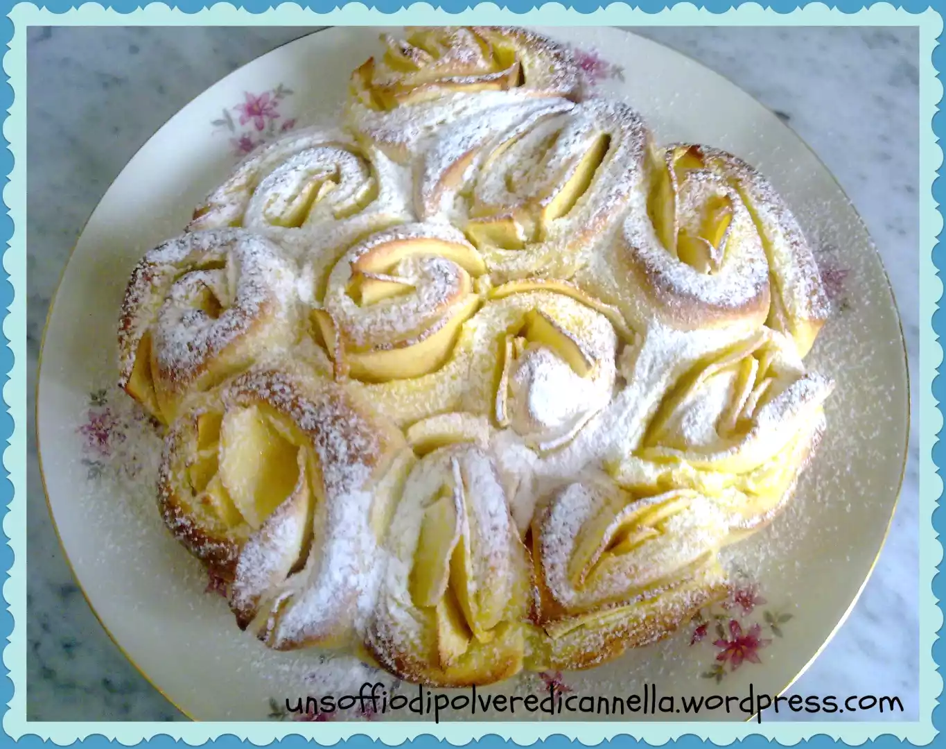 Torta di rose con crema e mele - ricetta semplice