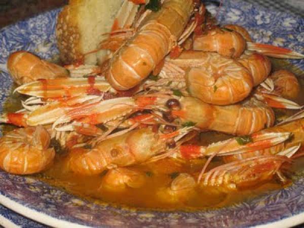 La zuppa di scampi alla favignanese