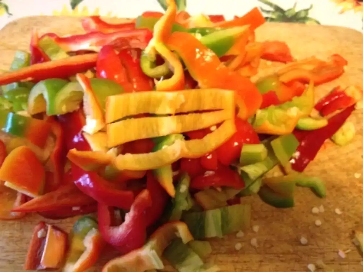Lampuga fritta su letto di cous cous e verdure speziate - foto 4