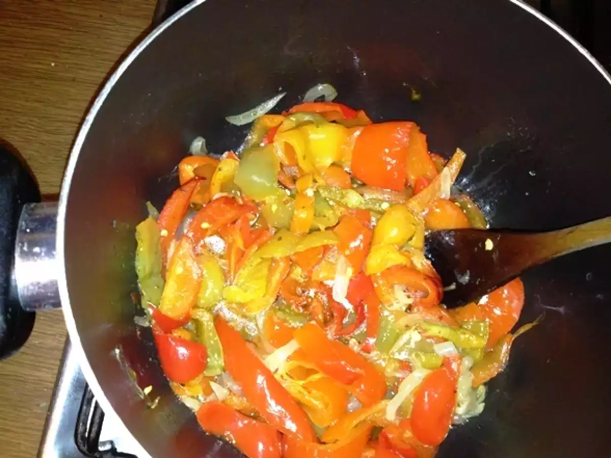Lampuga fritta su letto di cous cous e verdure speziate - foto 6