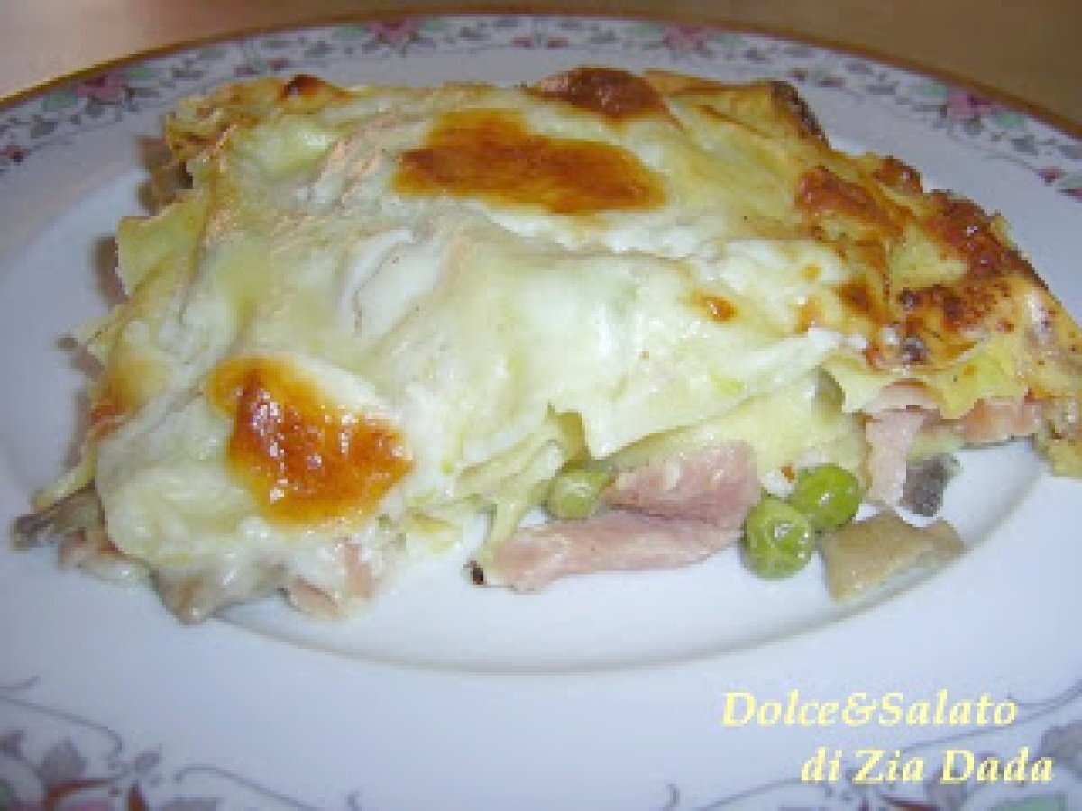 LASAGNA BIANCA con piselli, funghi, prosciutto e mortadella, foto 1