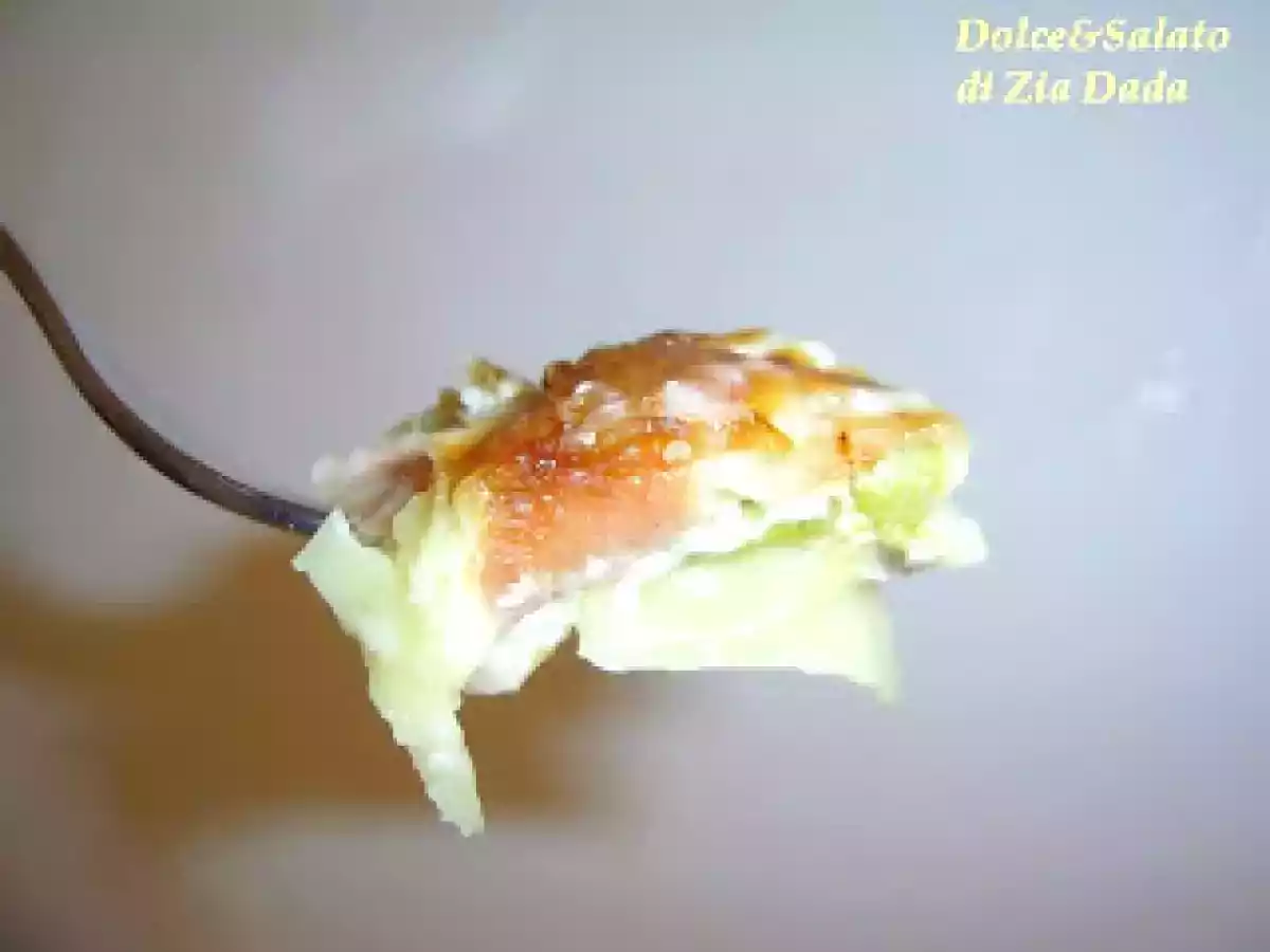 LASAGNA BIANCA con piselli, funghi, prosciutto e mortadella - foto 2