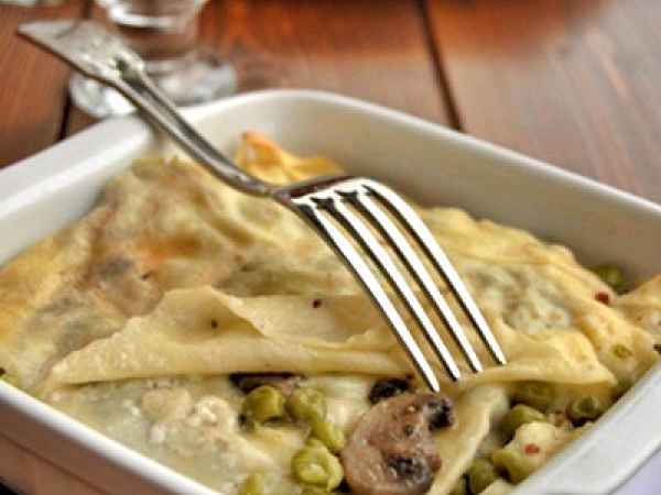 LASAGNA FUNGHI E PISELLI