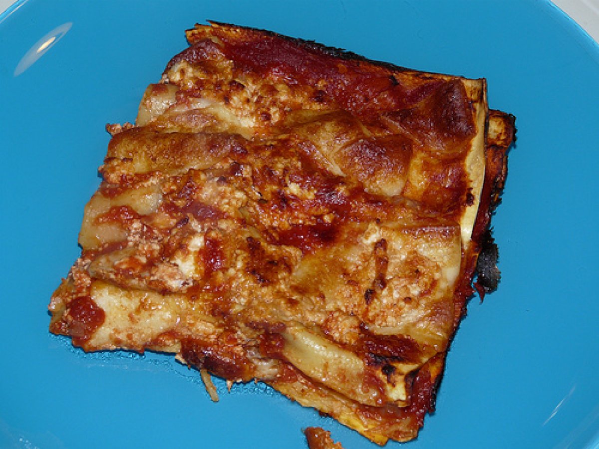 Lasagne (baresi) con ricotta e provola