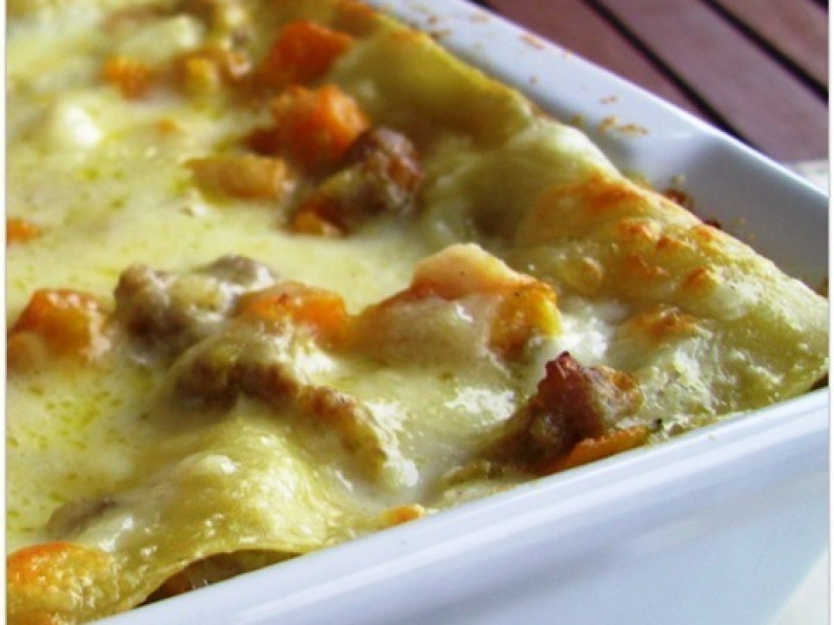 Lasagne con zucca e salsiccia