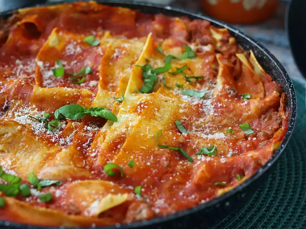 Lasagne in padella: facili, filanti e senza forno - foto 7