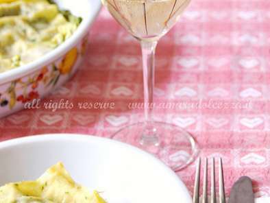 Lasagne zucchine, pesto e scamorza affumicata