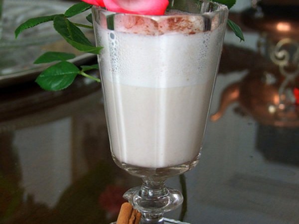 Lassì yogurt-miele-cannella e fragola- vaniglia, foto 4