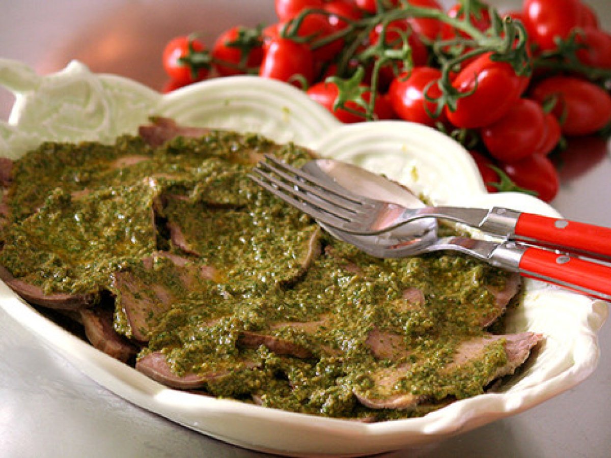 Lingua di manzo in salsa verde