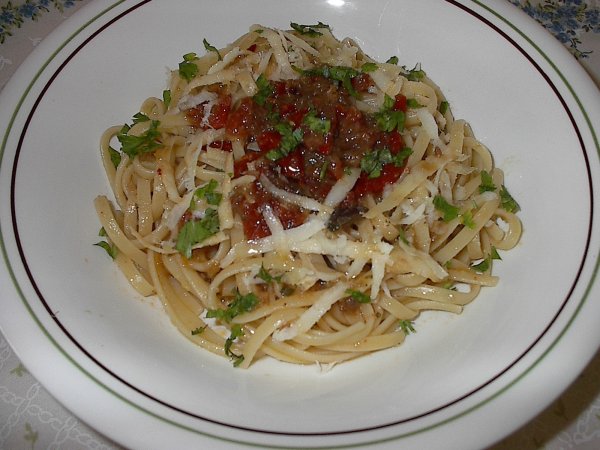 LINGUINE ALLA CREMA DI MELANZANE E POMODORI SECCHI