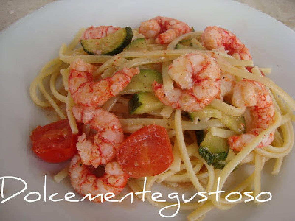 Linguine di Gragnano con gambero rosso e zucchine