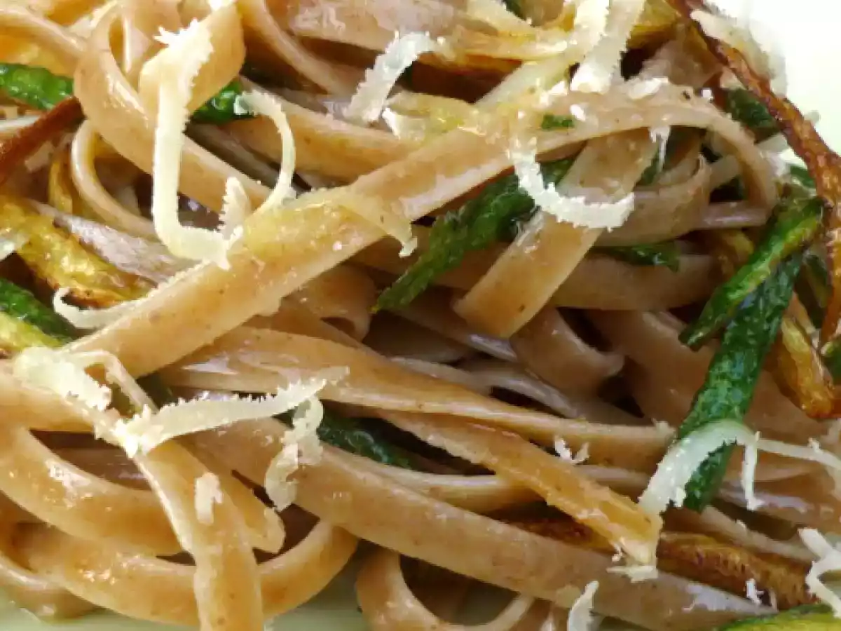 Linguine di Kamut con zucchine e ricotta affumicata - foto 2