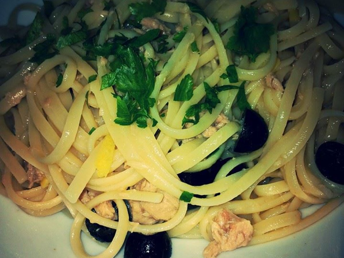 Linguine limoncello tonno e olive