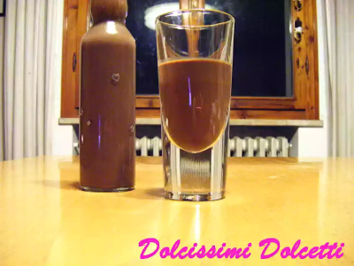 Liquore al cioccolato profumato alla cannella - foto 2