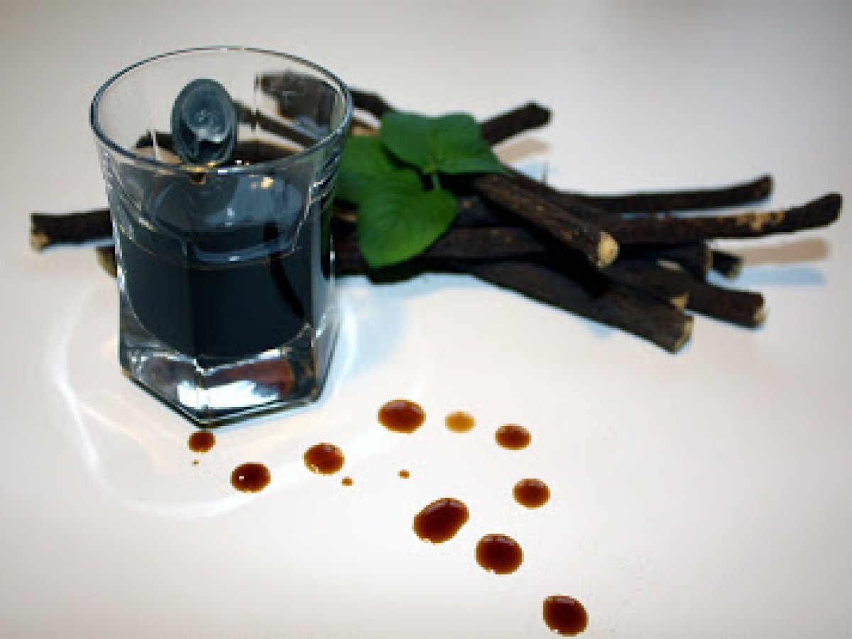 Liquore menta e liquirizia... come le caramelle bicolori :)