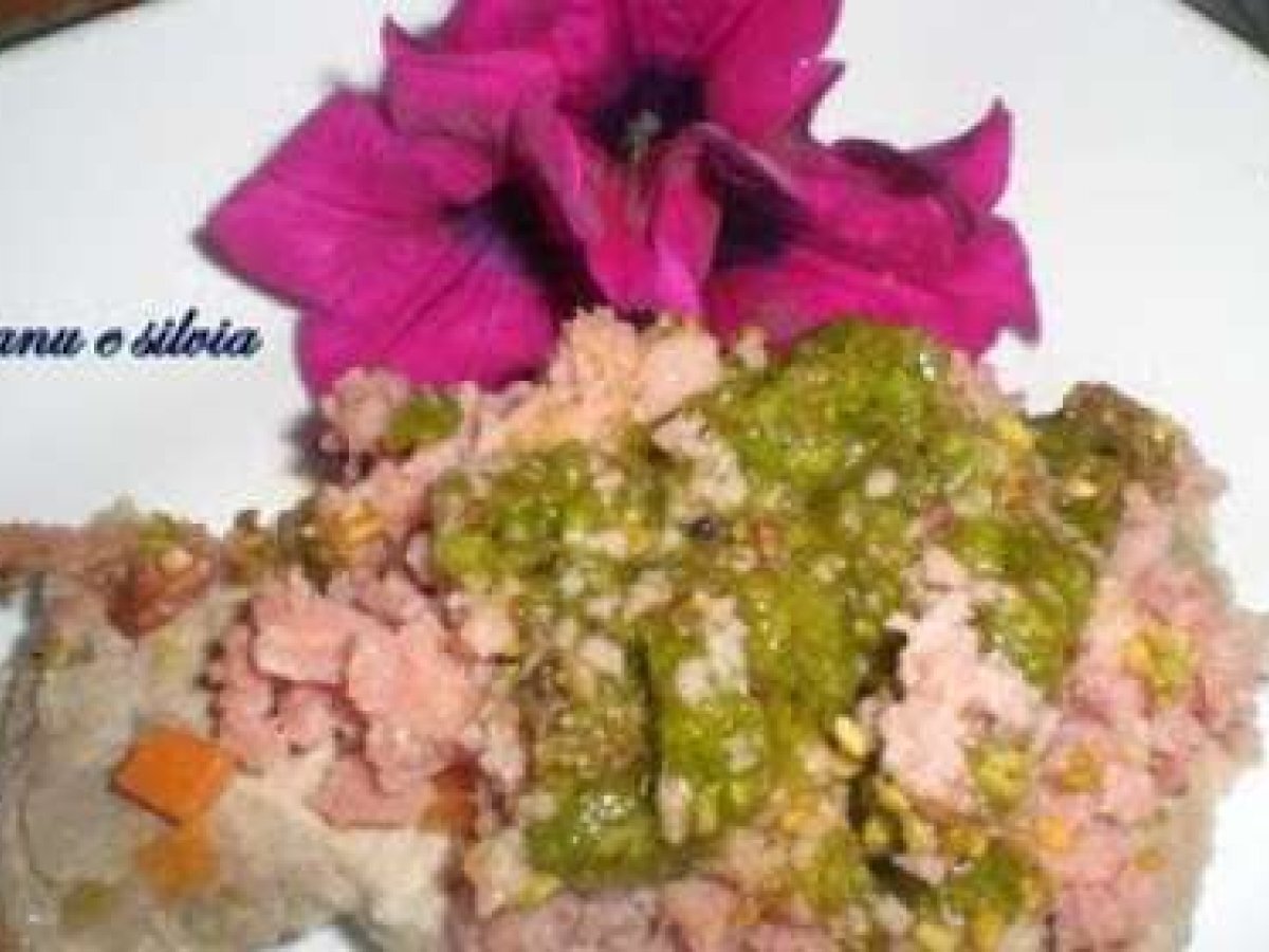 Lonza di maiale con mortadella e pistacchi