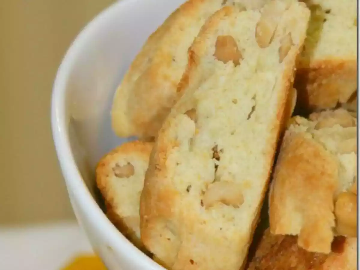 Luca Montersino docet Cantucci salati alle arachidi