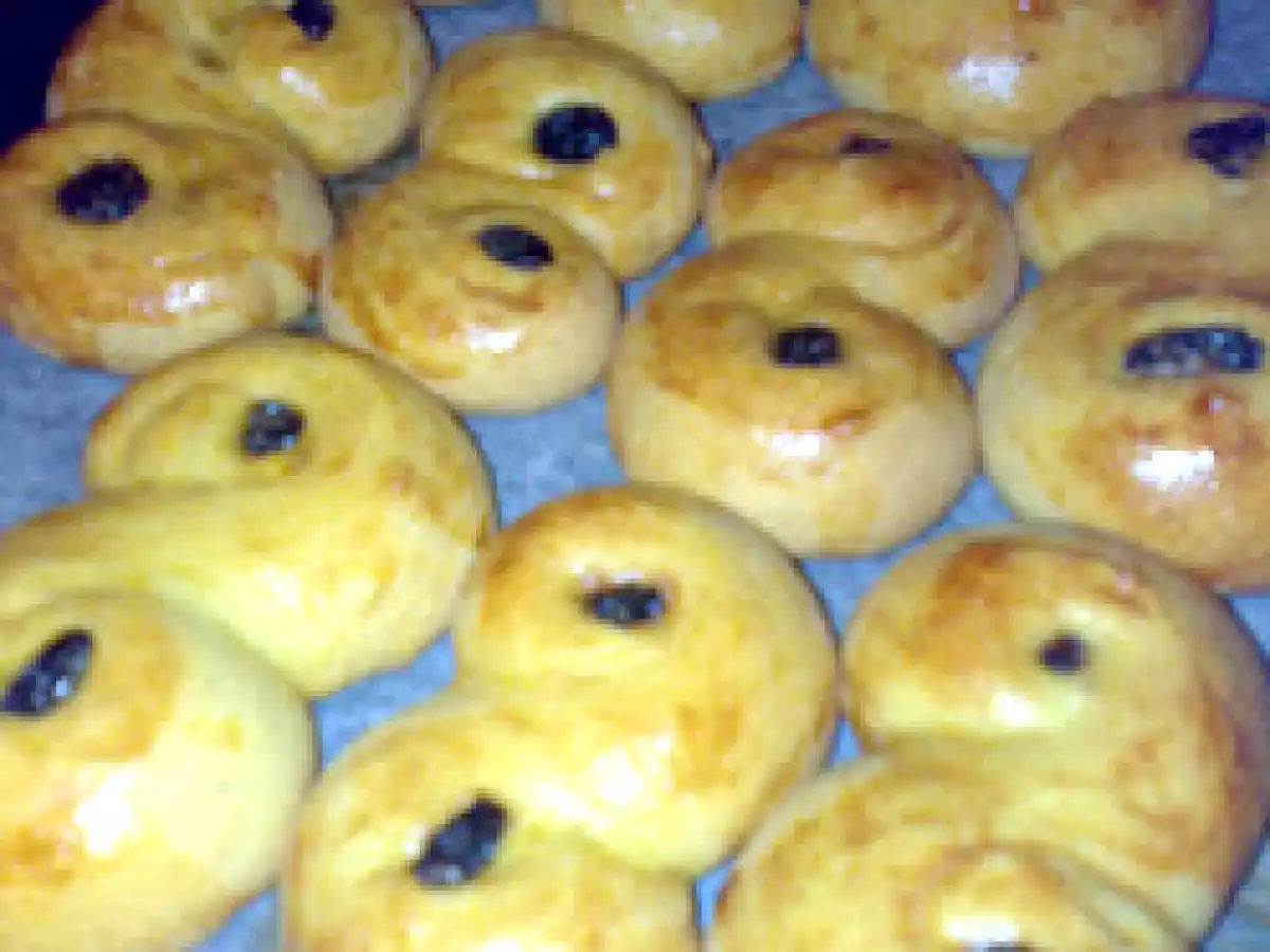 Lusserkatter - dolcetti svedesi allo zafferano, di Santa Lucia - foto 2