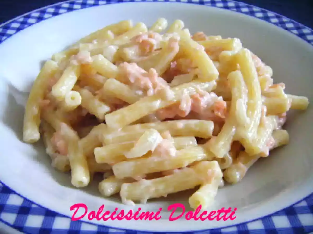 Maccheroncini salmone e besciamella - foto 4