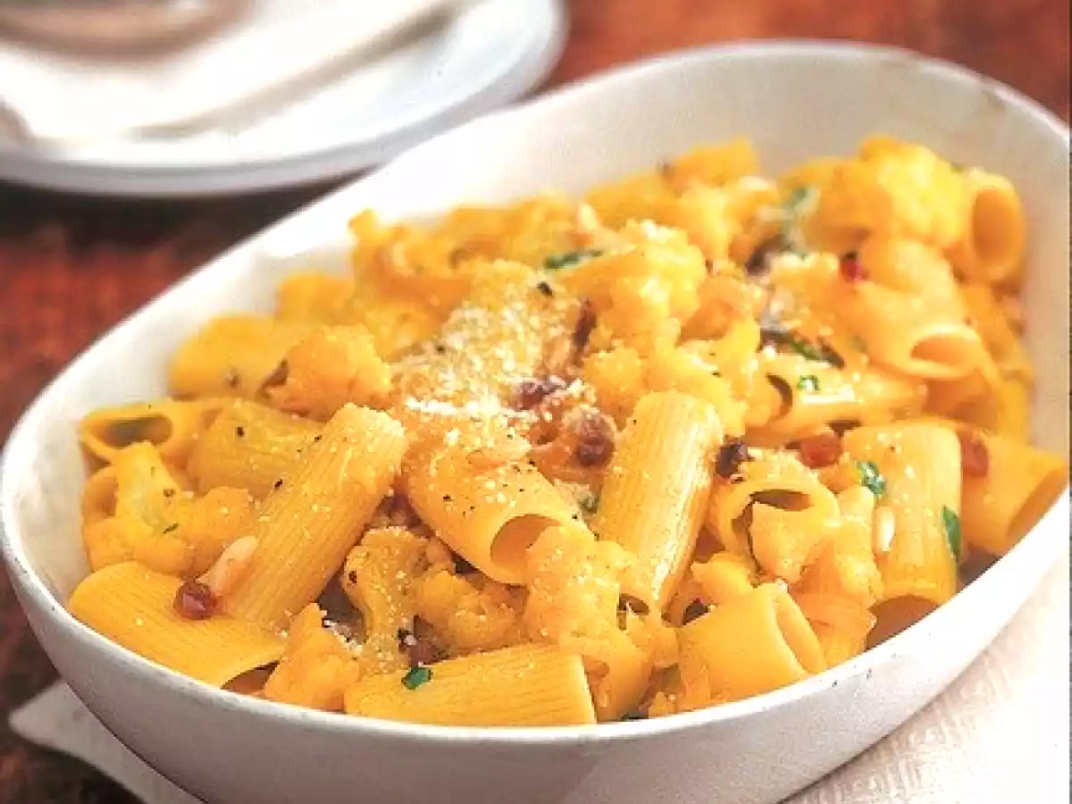 Maccheroni al cavolfiore e zafferano
