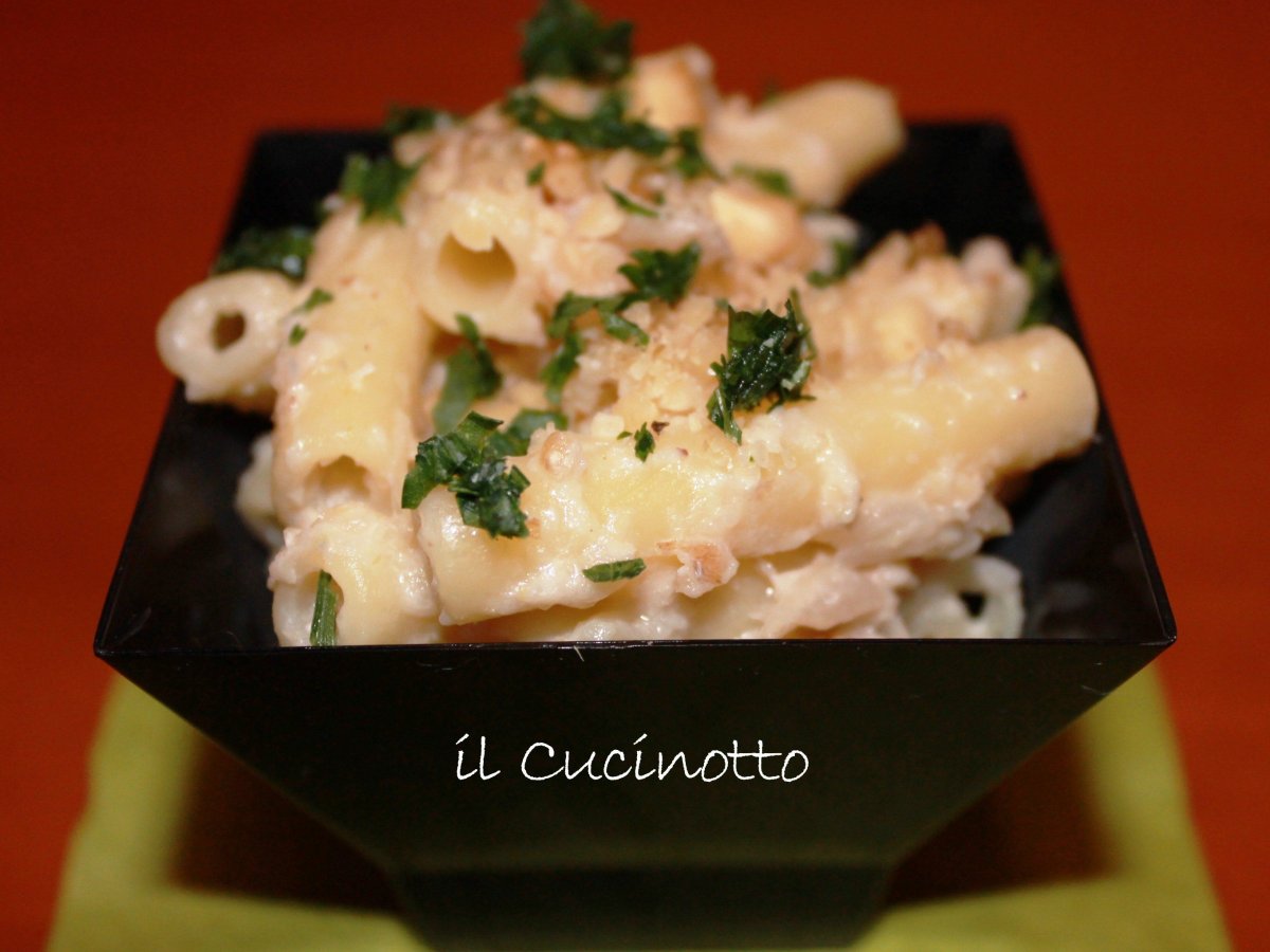 Maccheroni finocchi e noci