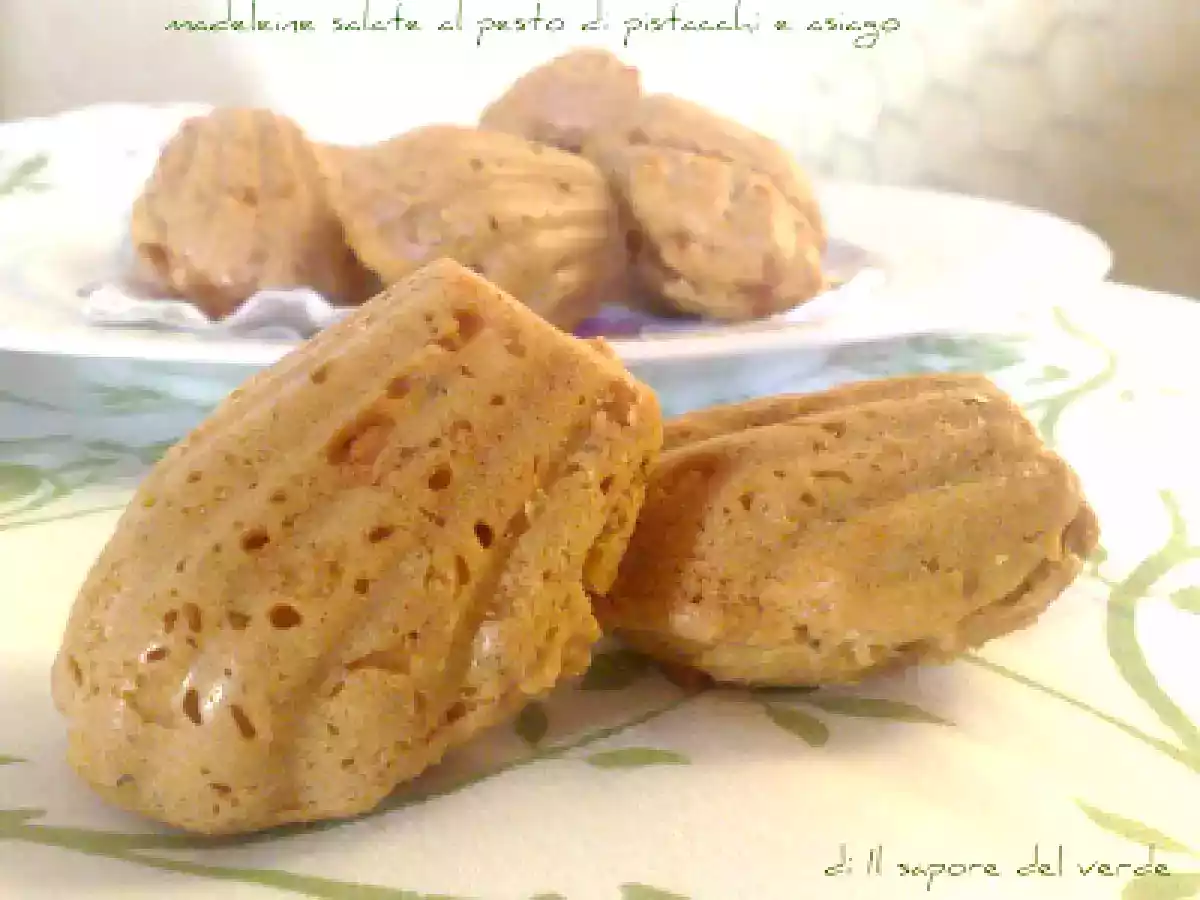 MADELEINE SALATE AL PESTO DI PISTACCHI E ASIAGO - foto 2
