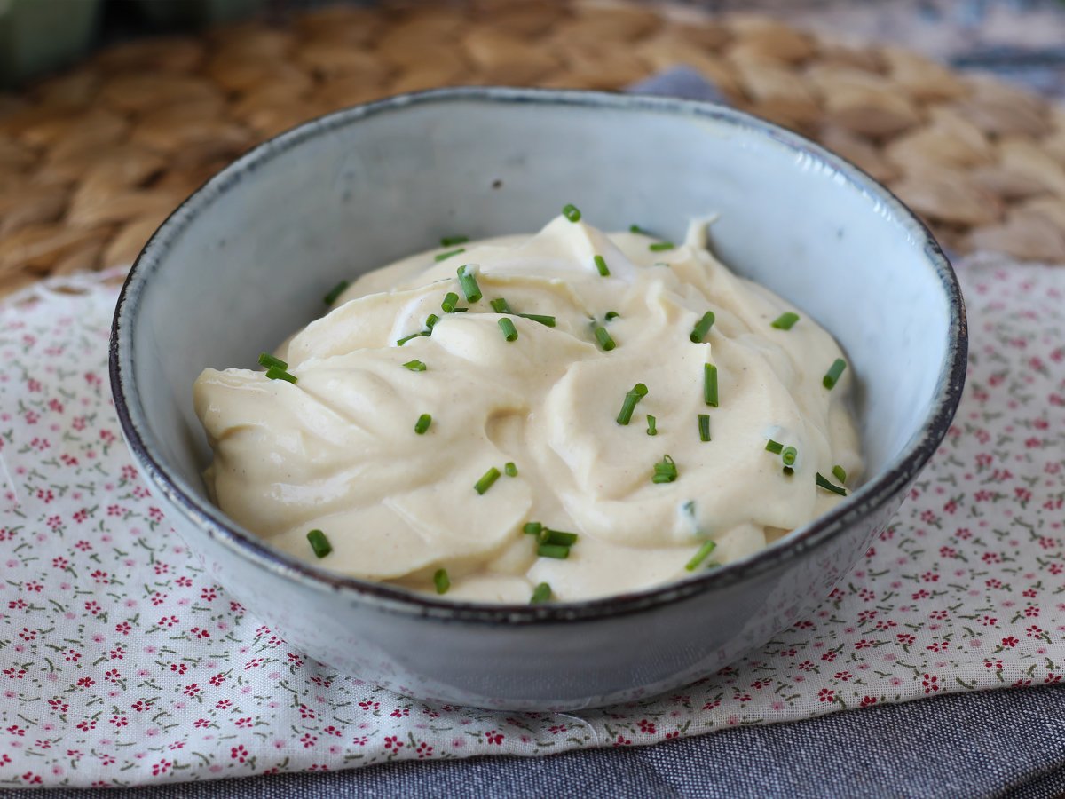 Maionese leggera senza olio. Perfetta se non volete mangiare le uova crude!