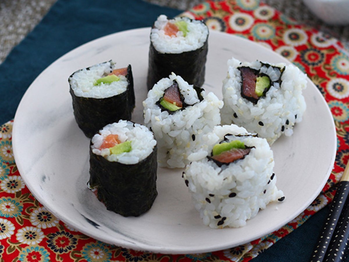 Maki di salmone affumicato e avocado - foto 4