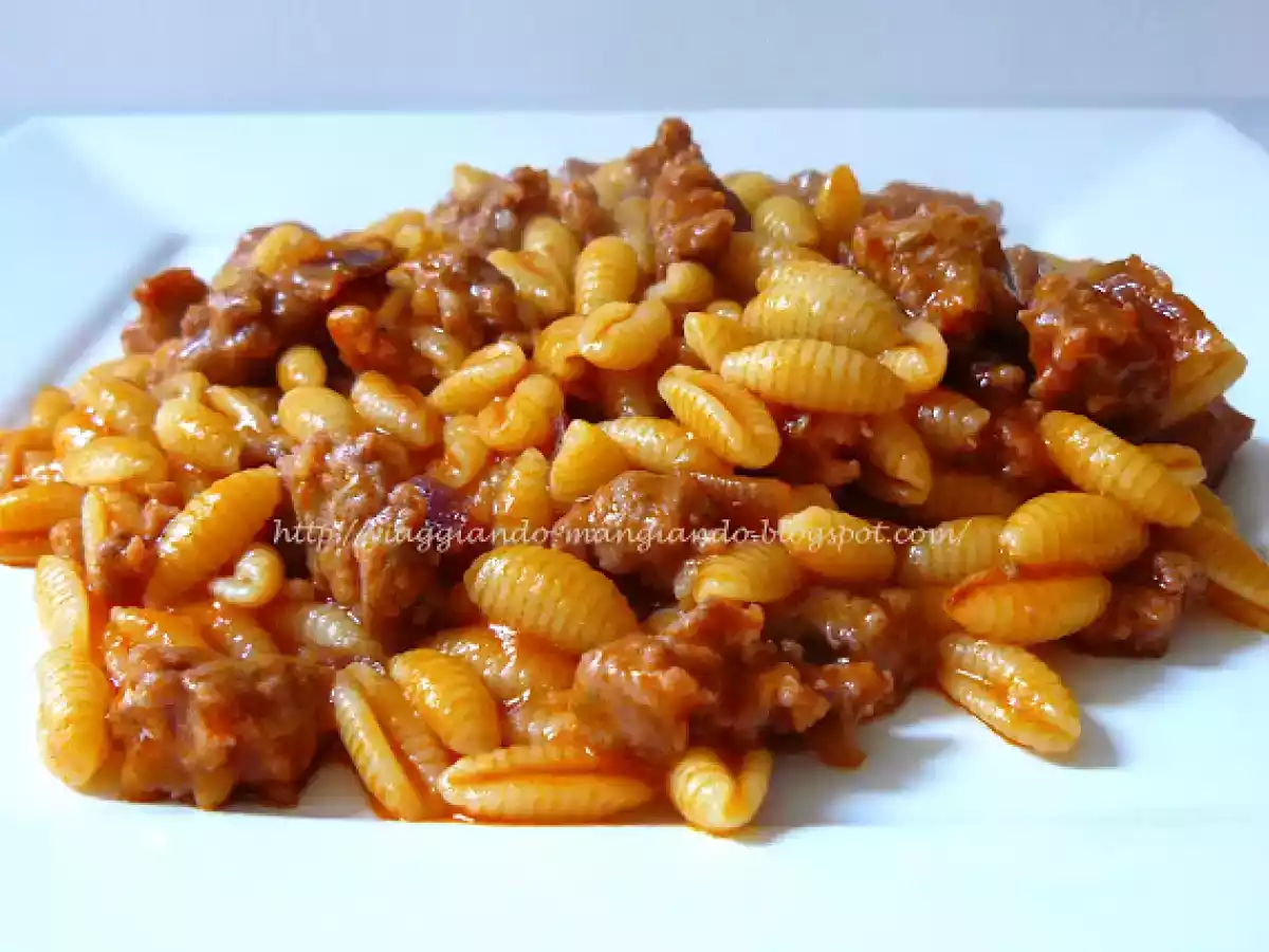 MALLOREDDUS CON SALSICCIA