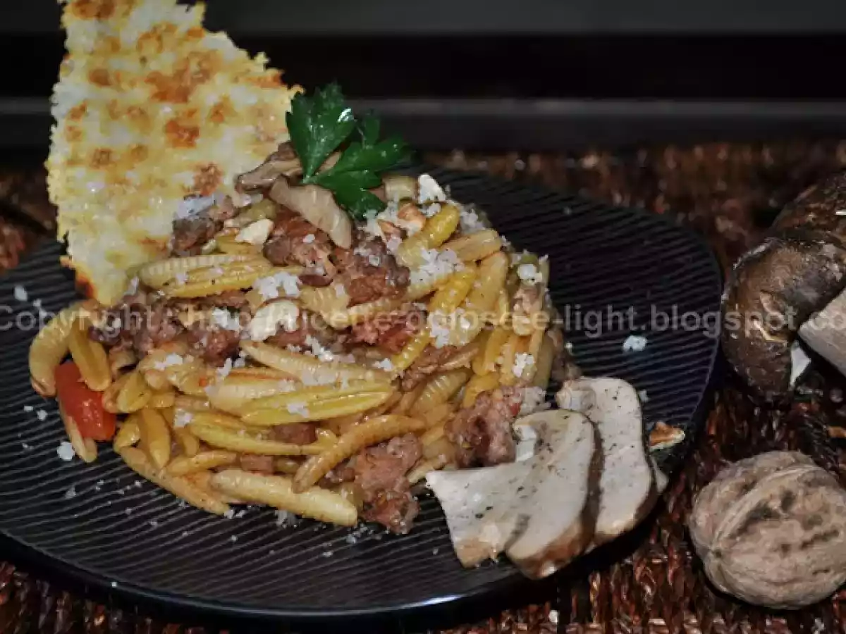 Malloreddus con Salsiccia, Porcini & Noci della Macchia Mediterranea - foto 2