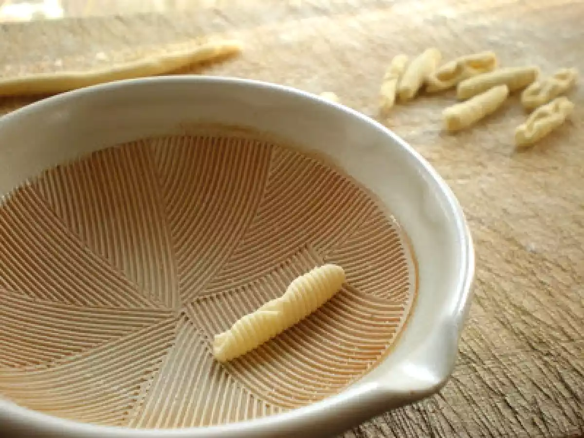 Malloreddus (gnocchi sardi) fatti con mezzi di fortuna - foto 3