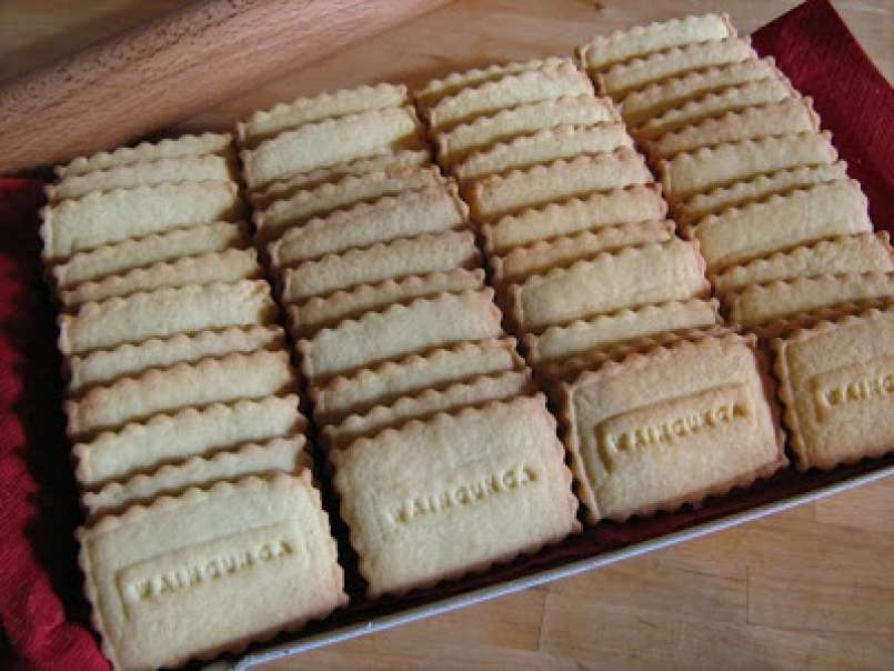 Margheritine di Stresa.....ovvero biscotti per il branco, foto 1