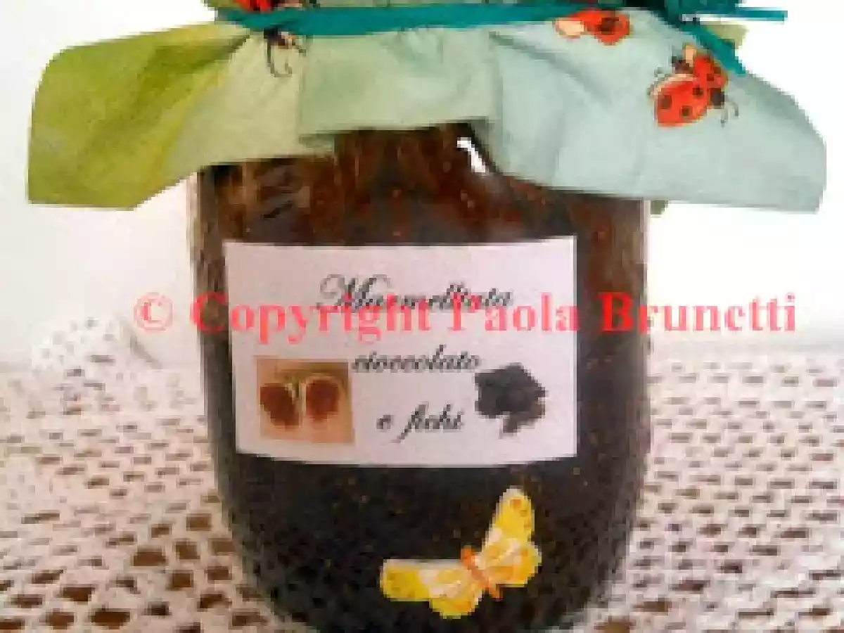 Marmellata con fichi e cioccolato fondente
