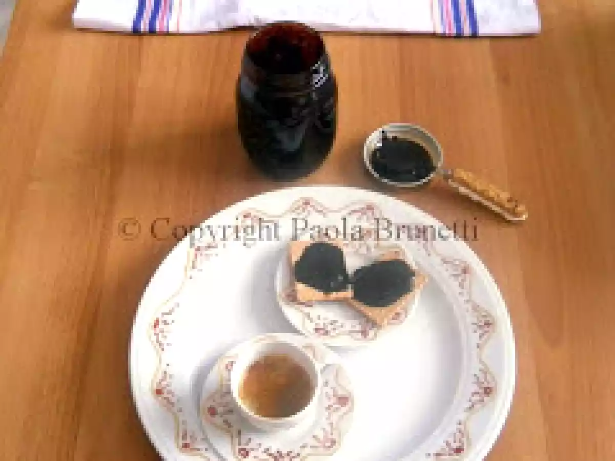 Marmellata di pesche e cioccolato...una delizia!