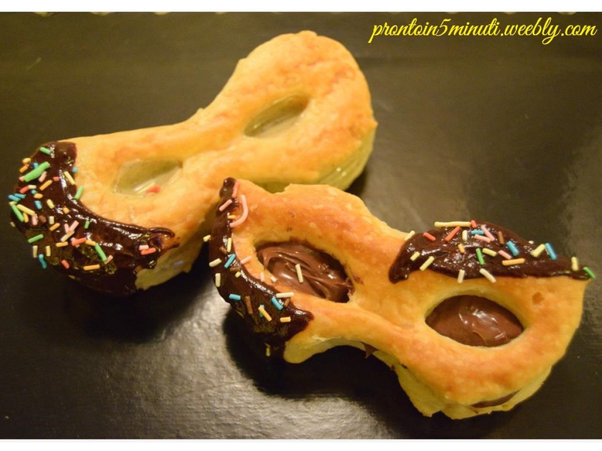 Mascherine di Carnevale Pistacchio e Nutella